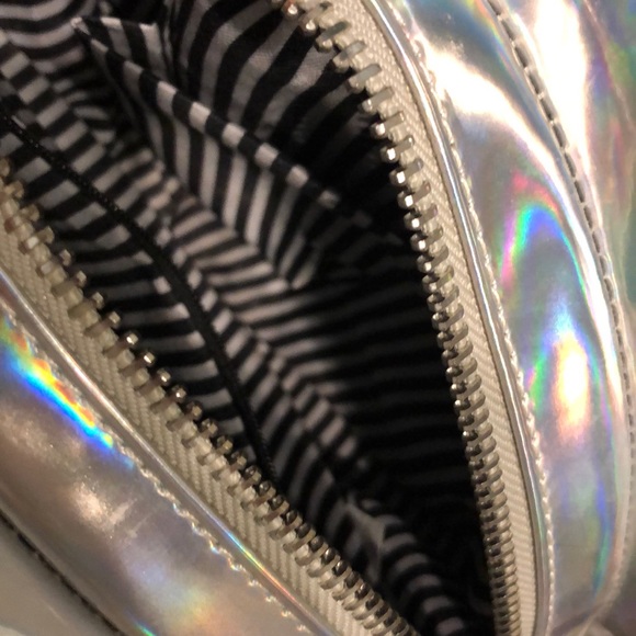 Iridescent Shell Purse - Picture 5 of 5